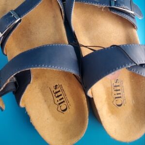 White Mountain Cliffs Blue Sandals SIZE 8
